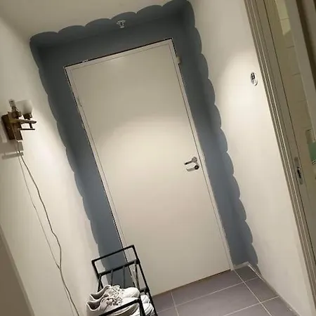 Apartment Hybel Naer Flyplass Og Kort Vei Til Sentrum Tromsø